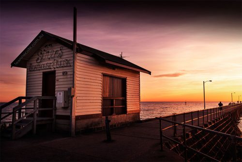 stleonards-sunrise-kiosk-pier-victoria