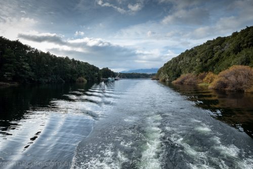 doubtfulsound-weather-waterfalls-newzealand-boat-3082