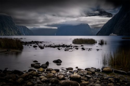 milford-sound-water-longexposure-newzealand